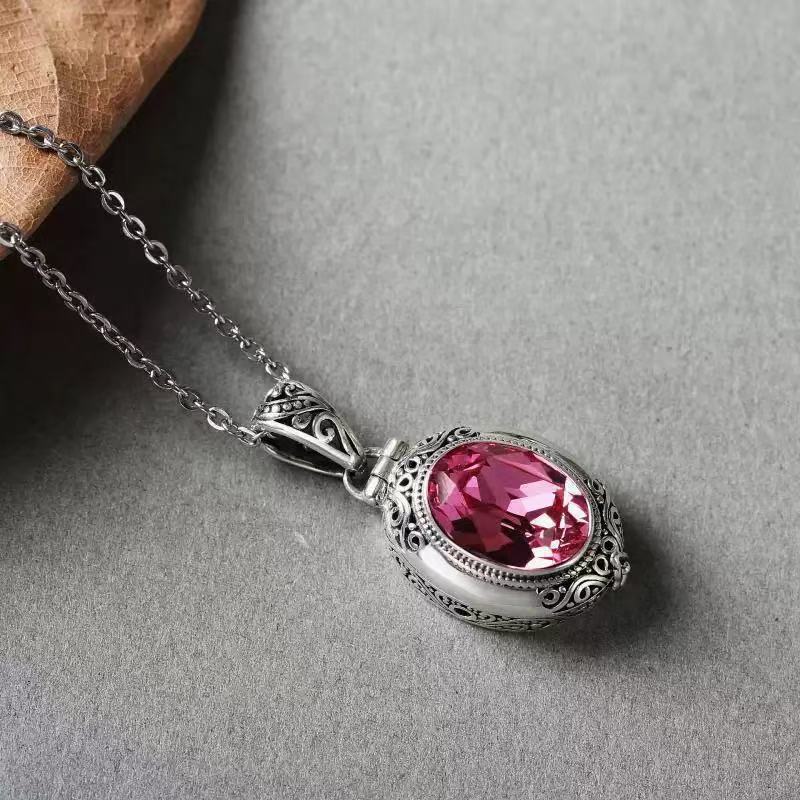 Yiwu Grenzüberschreitender E-Commerce Ovale Amethystbox Vintage Personalisierter Anhänger Pullover Halskette für Männer und Frauen_voghion.com