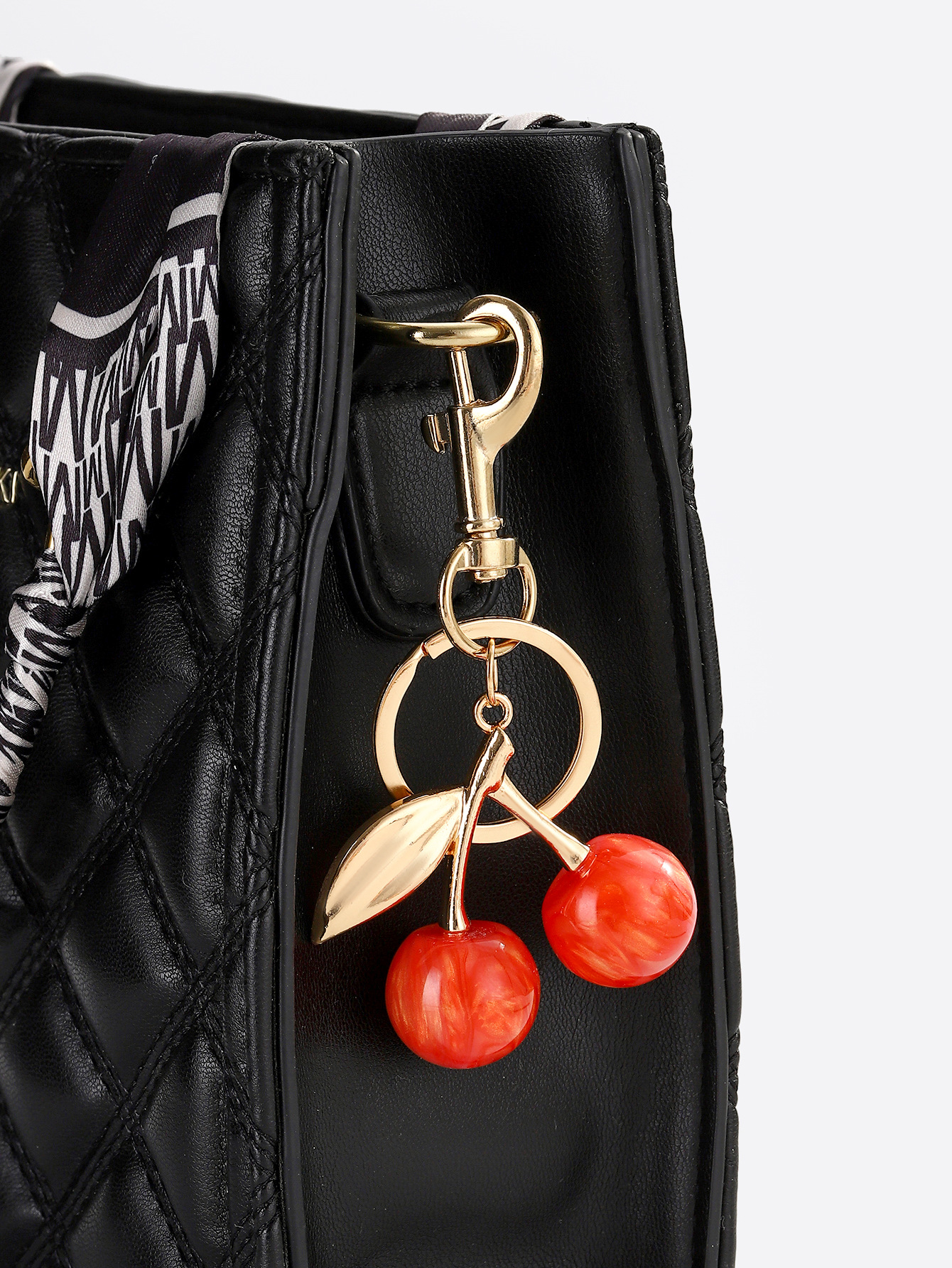 34g Weight Keychain Classification 1 Piece Quantity Daily Occasion Resin Material Cherry Pattern Unisex Gender Cute Style Cute Cherry Resin Unisex Keychain 10