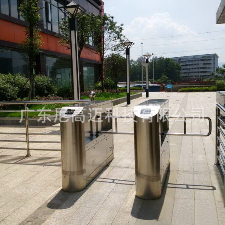 不锈钢桥式圆弧小摆闸人行通道闸机翼闸写字楼工地人脸识别门禁机