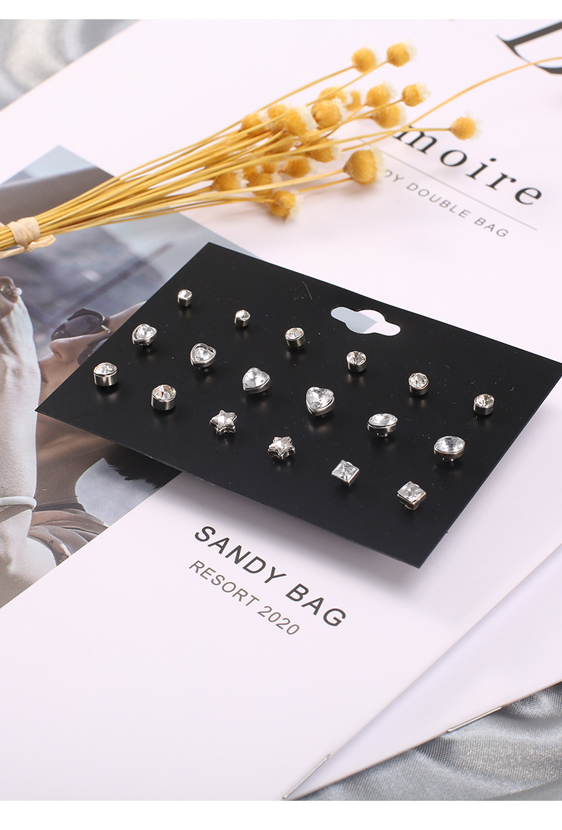 Simple Style Round Heart Shape Alloy Plating Inlay Rhinestones Ear Studs 1 Set display picture 2