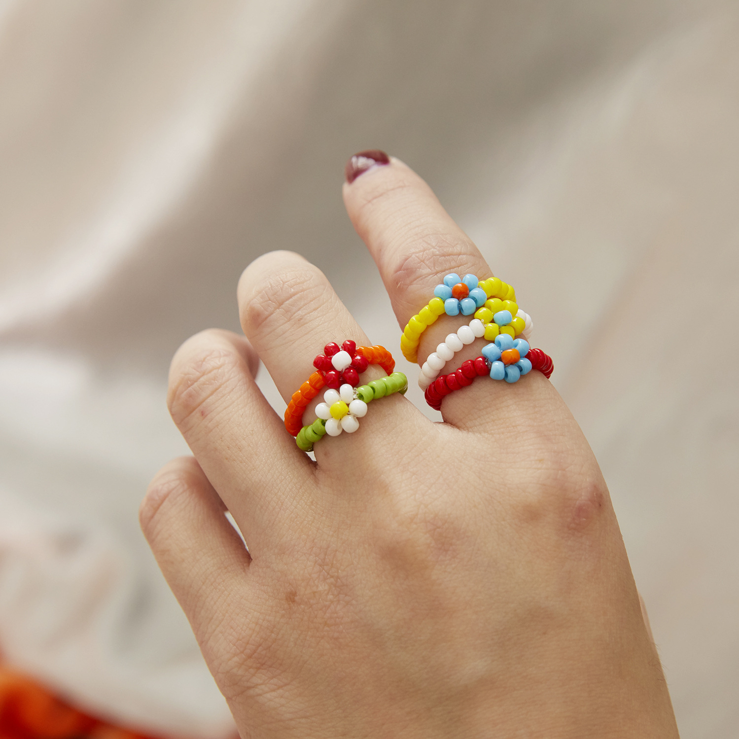Dulce Flor Con Cuentas Mujeres Anillos display picture 3