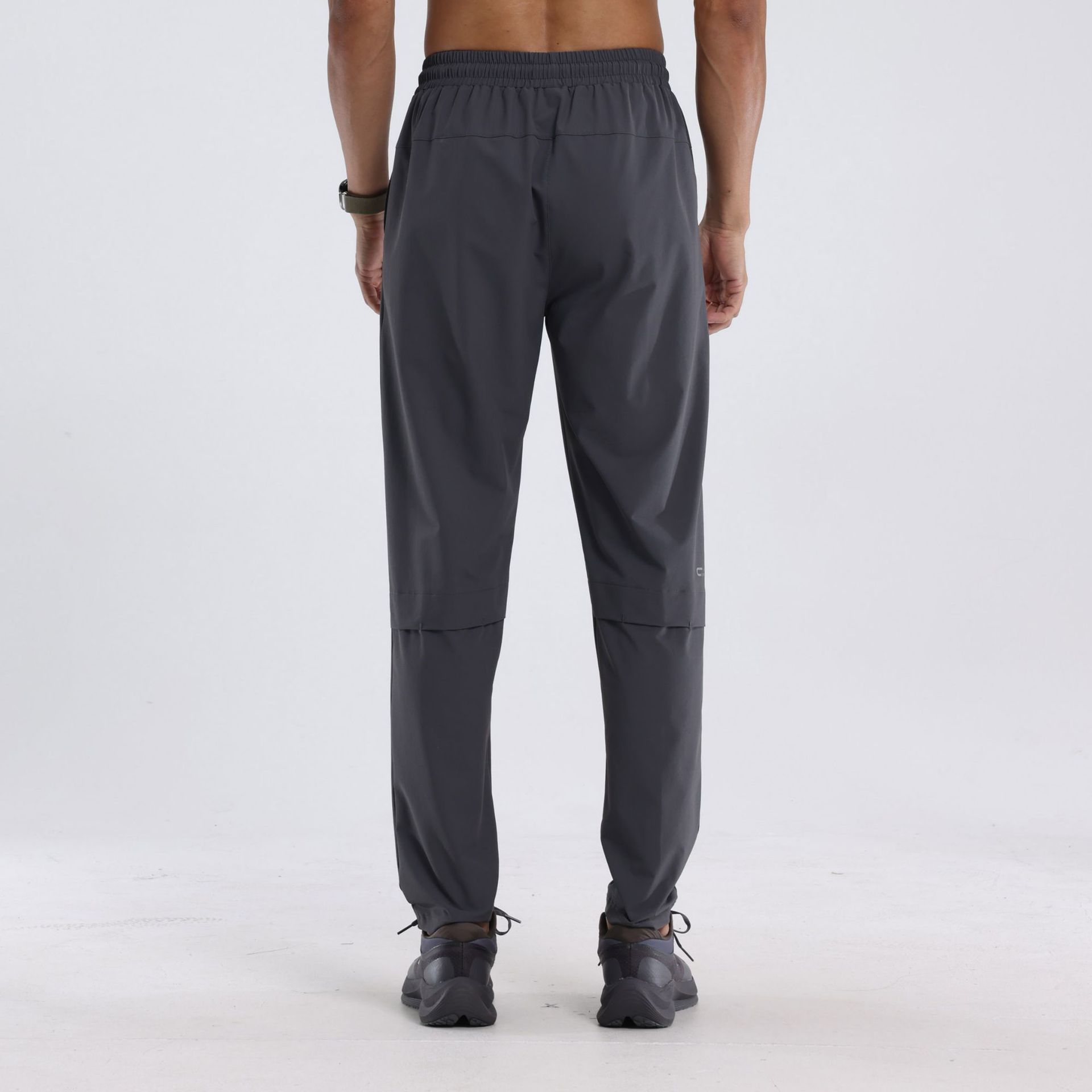 Pantalones deportivos impermeables al aire libre para hombres, pantalones de montaña de secado rápido, pantalones básicos de carreras casuales y cómodos para hombres