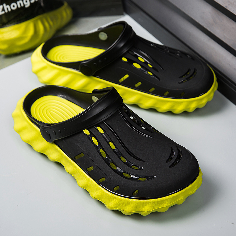 Men's Outdoor Thick-Soled Fashionable Closed-Toe Slippers, Height-Increasing, Wear-Resistant, High-End Clogs with a Soft Feel, New Jelly Sandals