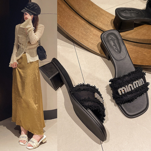 Women's Summer Outerwear Fairy Style 2024 New Arrival Rough Slipper with Skirt, Fashion Medium-High Heel Water Diamond Versatile Flat Sandals