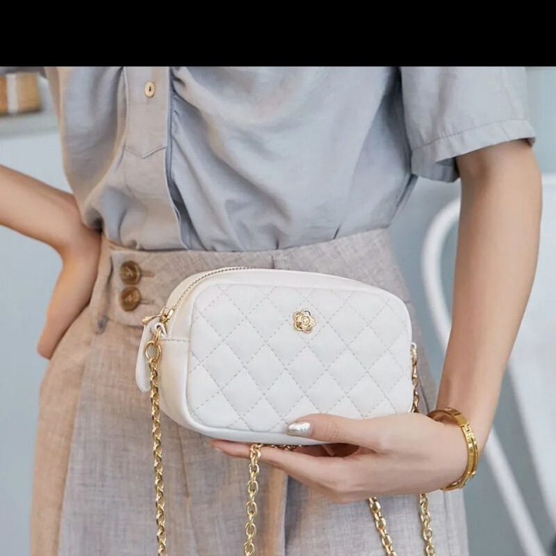 Fashion Quilted Chain Bag 2021 Autumn and Winter New Trendy Niche Simple Versatile Single Shoulder Crossbody Small Square Bag Fashion Quilted Chain Bag 2021 Autumn and Winter New Trendy Niche Simple Versatile Single Shoulder Crossbody Small Square Bag