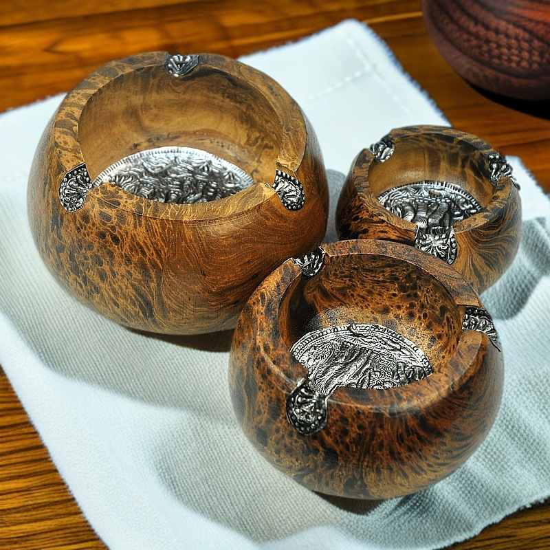 タイ産錫板無垢材灰皿工芸品卸売 リビングルーム ホテル 家庭用 クリエイティブな装飾品 豹柄丸型灰皿|undefined