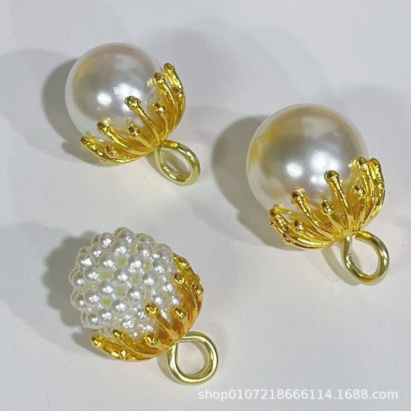 Alloy Flower Cover Pearl Pendant Decoration for Bags, Clothes, Shoes, Hats, and Curtains Alloy Flower Cover Pearl Pendant Decoration for Bags, Clothes, Shoes, Hats, and Curtains