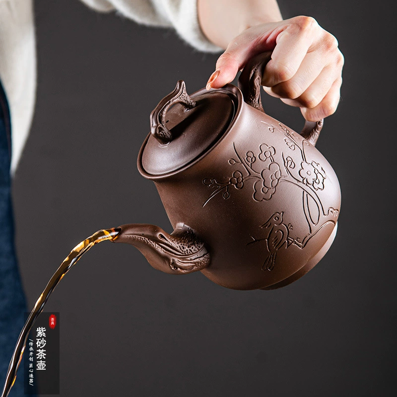 Capacious teapot, filter, tea set