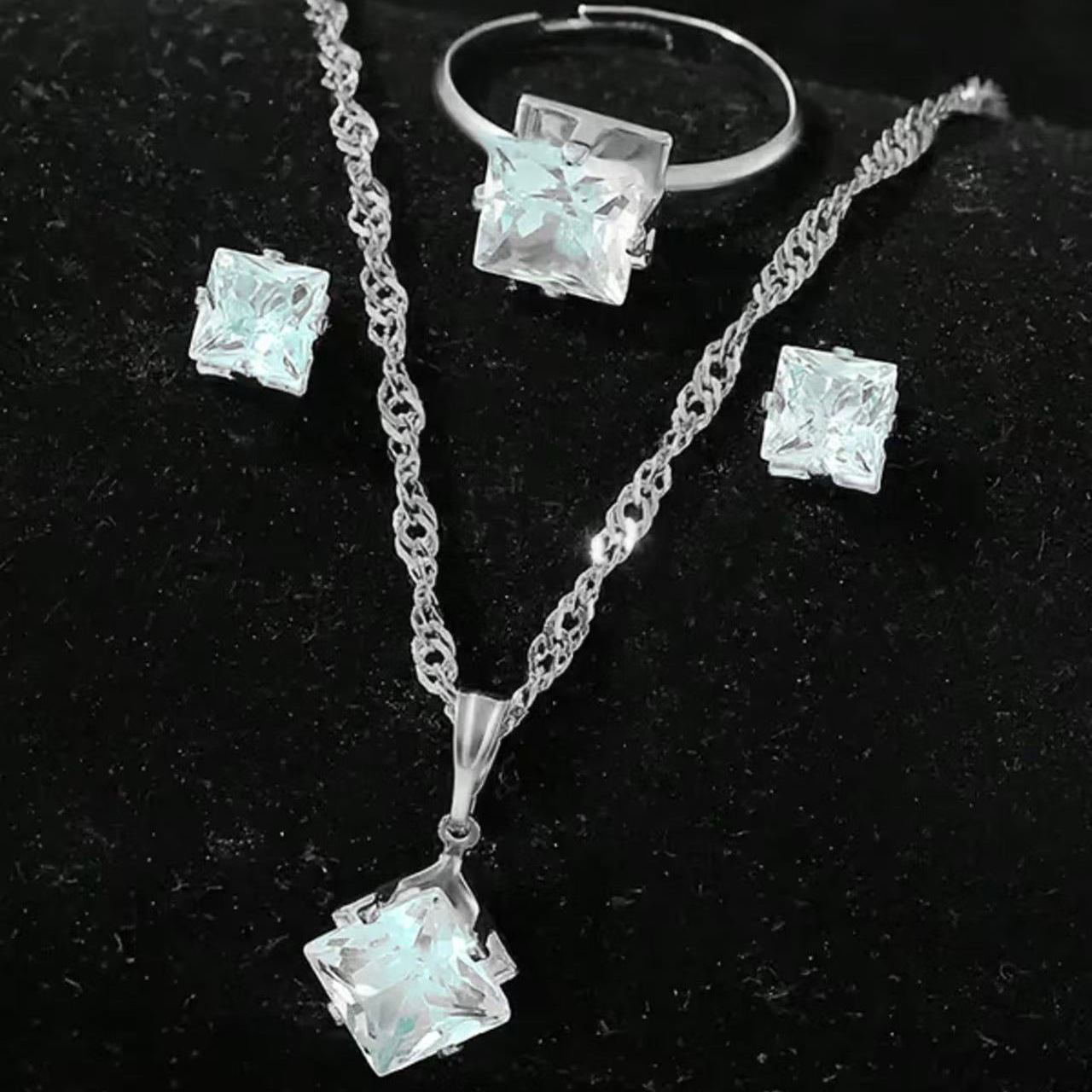 European and American Cross-Border Round Zircon Bridal Jewelry Set for Women: Necklace, Earrings, Ring, Bracelet Four-Piece Set in Stock
