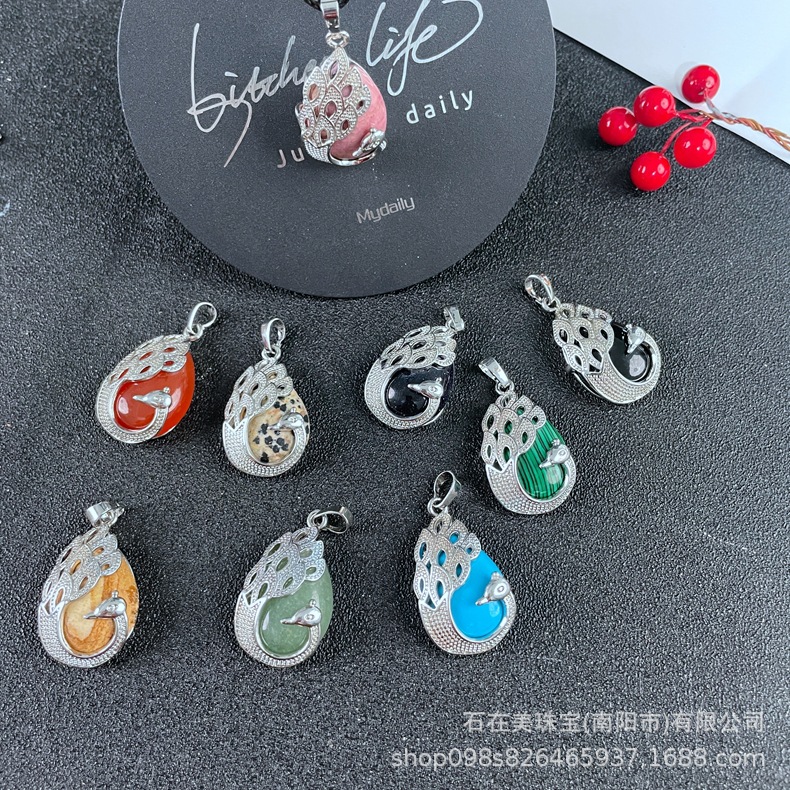 加工定制亚马逊时尚热卖孔雀吊坠18*25水滴型项链梨形蛋面红纹石