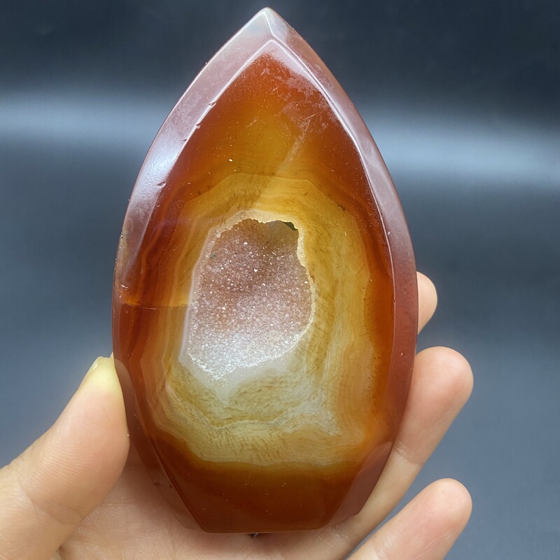 天然水晶火苗摆件红玛瑙火焰水晶小摆件桌面摆件手工雕刻件 图 1