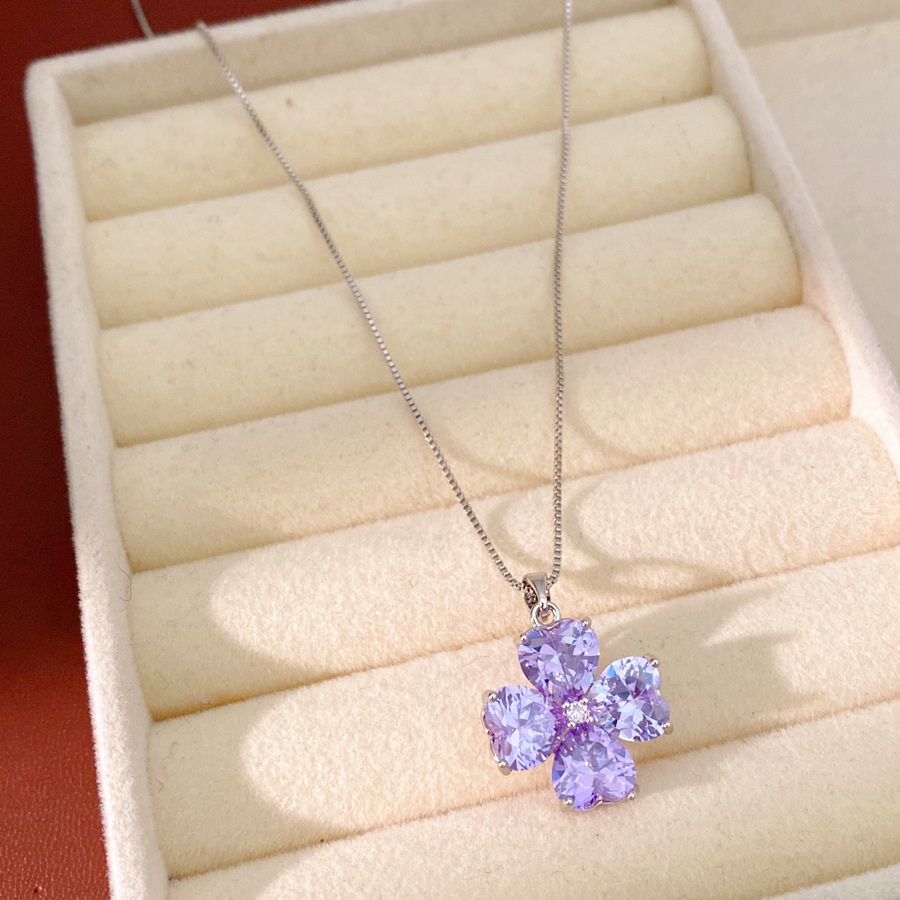 Viento frío personalidad flor de amor collar de piedra tierna lujo ligero estilo alto conjunto de joyería de nicho universal