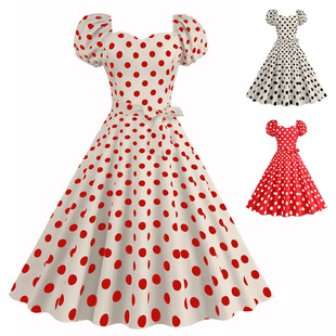 L�羳���uŮ�b �ļ��W���Ը�������ϵ��������y���cӡ����[ȹ