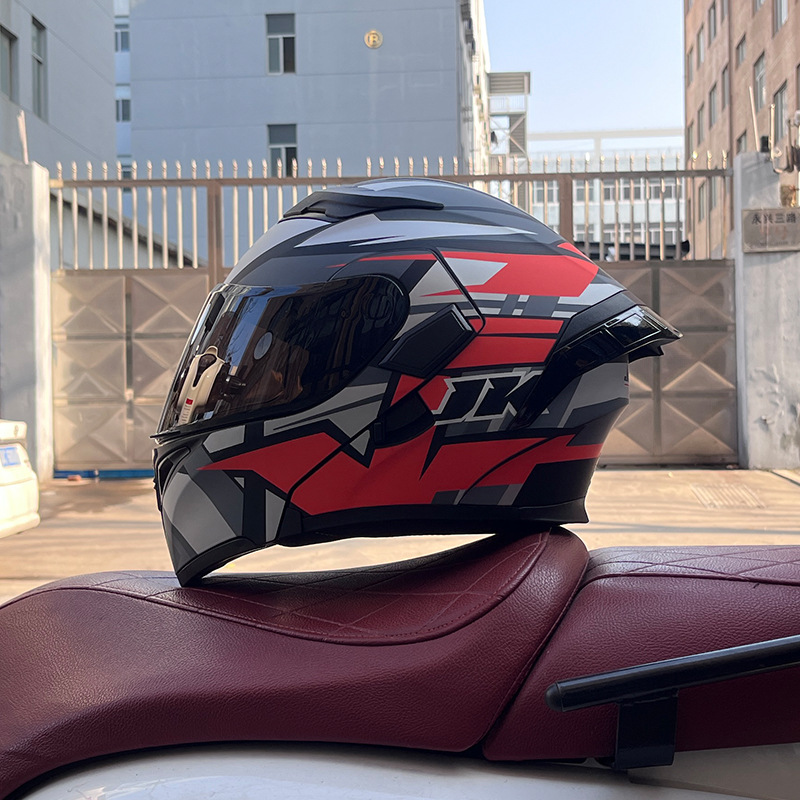 Cuatro estaciones coche eléctrico casco de seguridad cola grande superficie expuesta Jiekai 3C certificado casco de la motocicleta casco completo de la motocicleta de los hombres personalidad