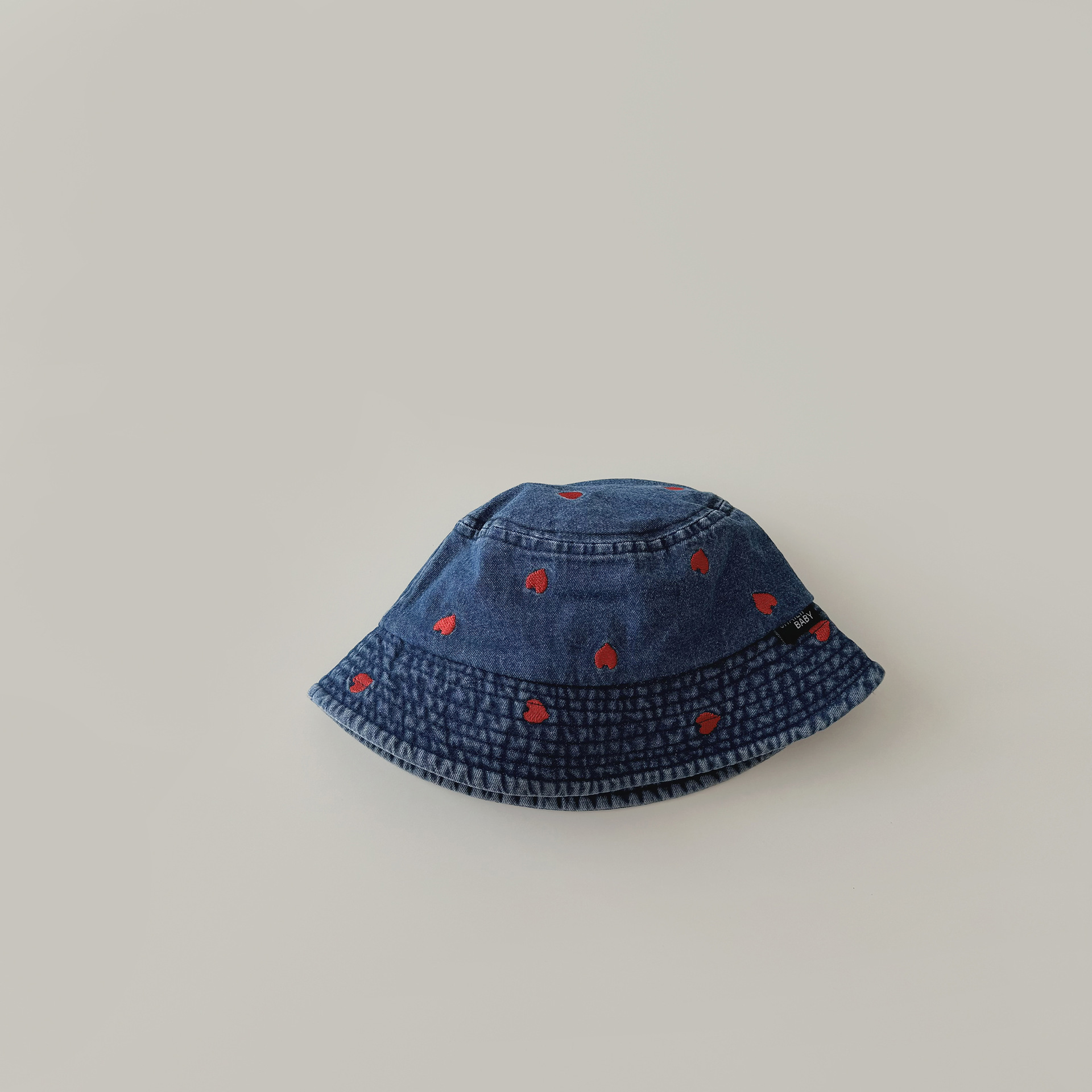 Girl'S Streetwear Heart Shape Embroidery Bucket Hat display picture 9