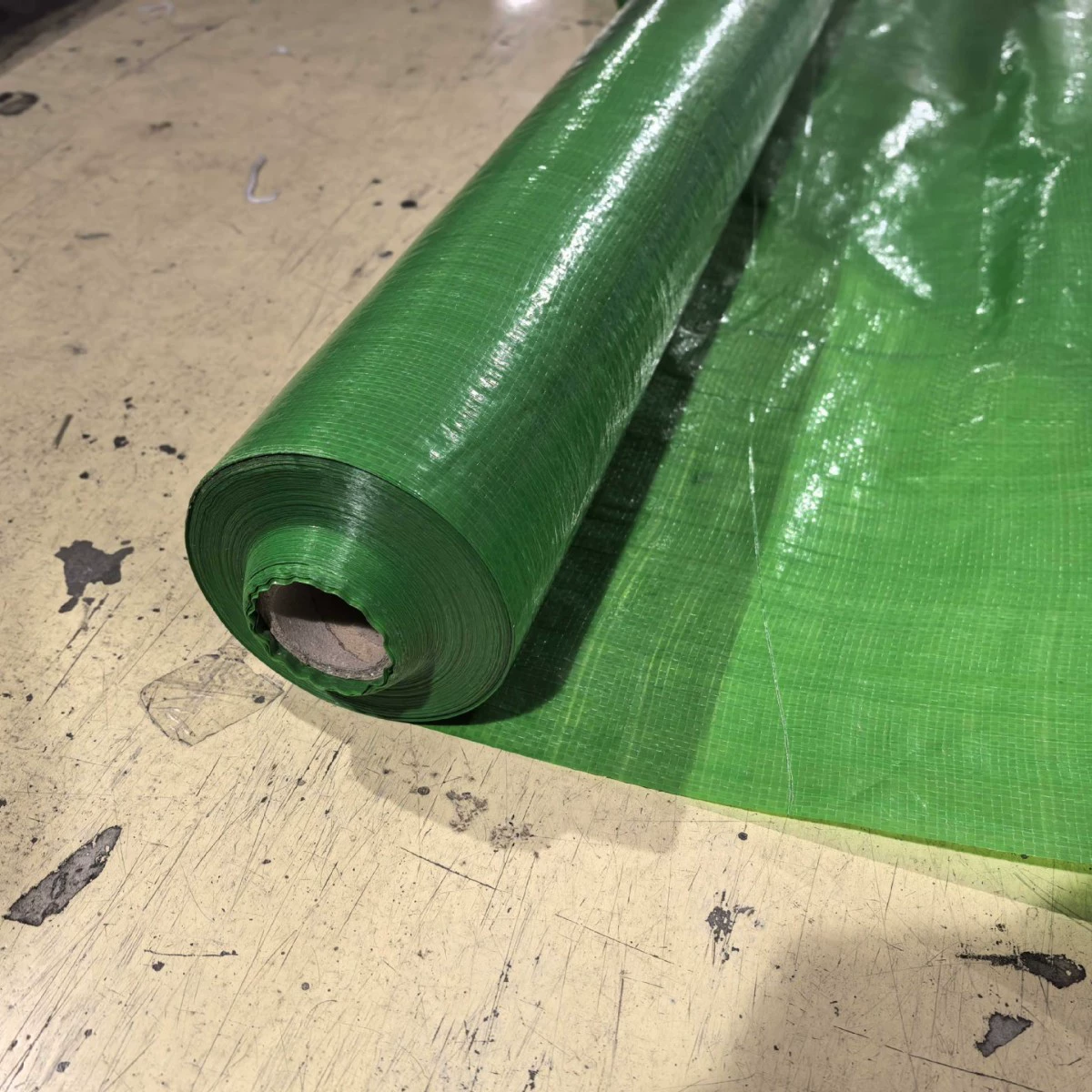 Травяно-зеленая ткань для палатки, солнцезащитный козырек, двойная зеленая ткань, защита от дождя, солнца, непромокаемая, водонепроницаемая, пылезащитная, экспортная пластиковая бумажная упаковка, цилиндр