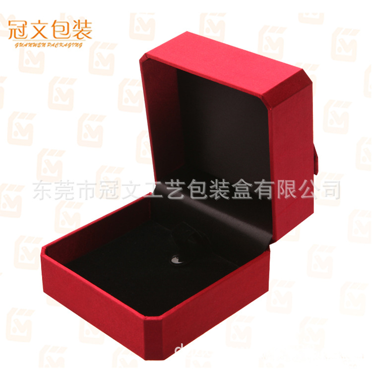 精品热卖胶质色丁布八角蝴蝶结项链&手镯翻盖首饰盒