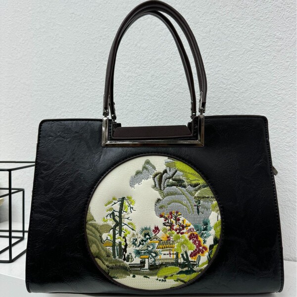 capacious ethnic retro one-shoulder bag