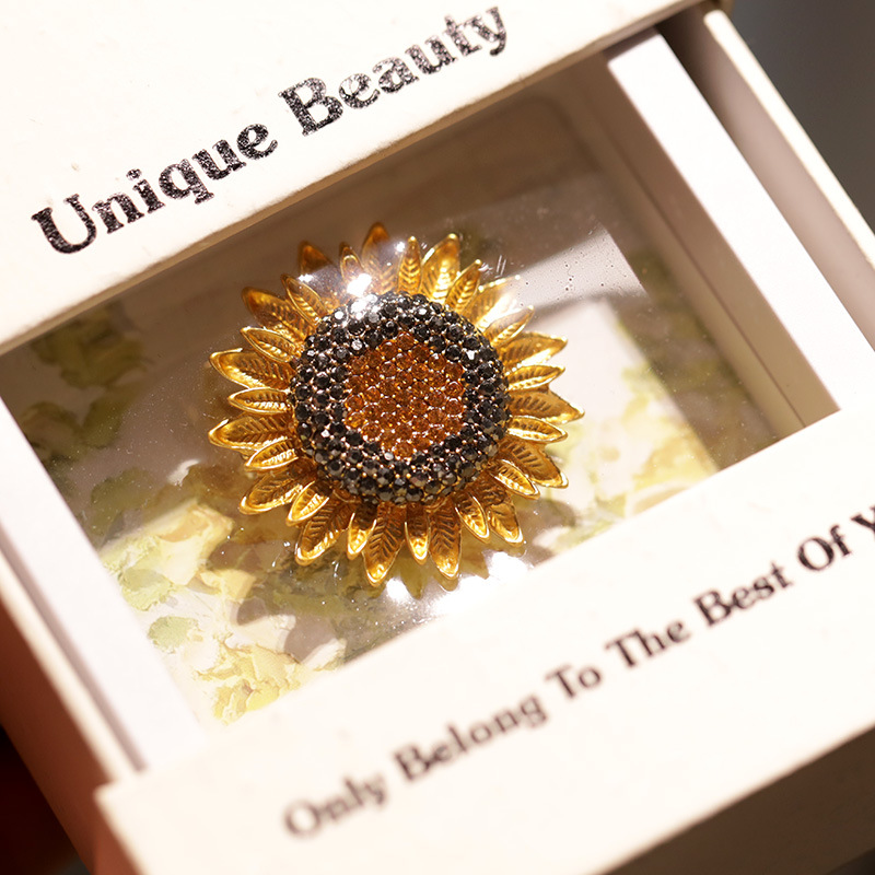 Van Gogh sunflower brooch, high-end full diamond retro sunflower pin, artistic accessories gift_voghion.com
