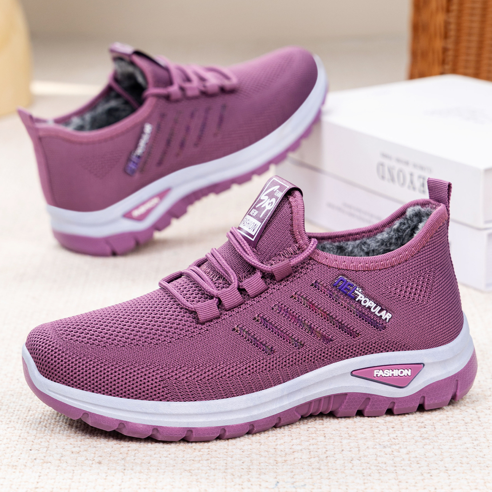Zapatos de algodón de mujer invierno transfronterizo TEMU zapatos de lana de tamaño grande color sólido versátil zapatos para caminar zapatos de mujer gruesos al por mayor
