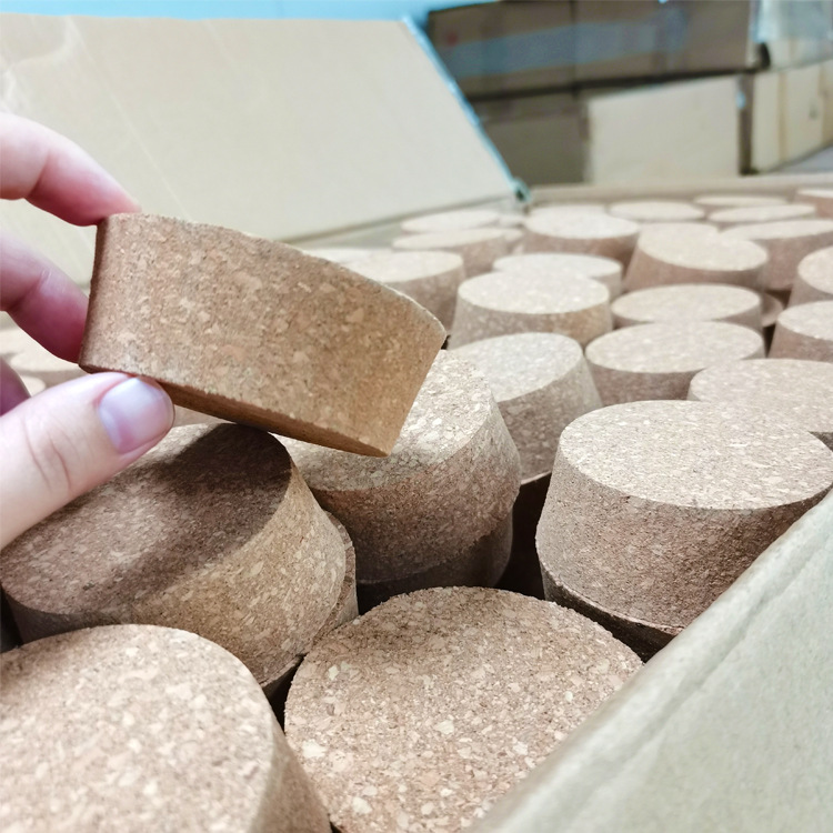 大锥形软木塞葡萄牙批发 生产陶瓷罐软木塞 宽口径茶叶瓶原木塞