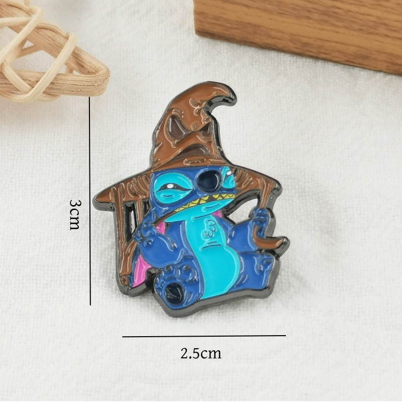 Stitch Wearing a Sorting Hat Fun Enamel Badge in a Mix-And-Match Style, Backpack Clothing Accessory Pendant