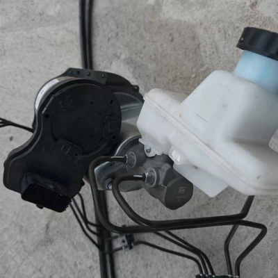 with Master Cylinder Assembly – Other brake systems