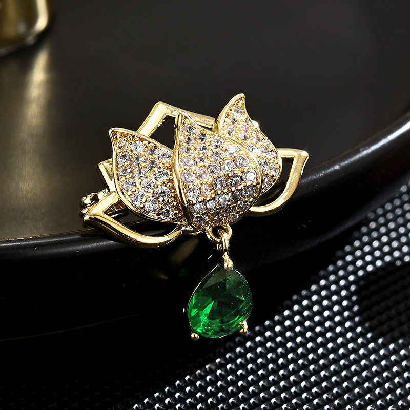 New green crystal pendant lotus small brooch coat women's jewelry a generation of hair