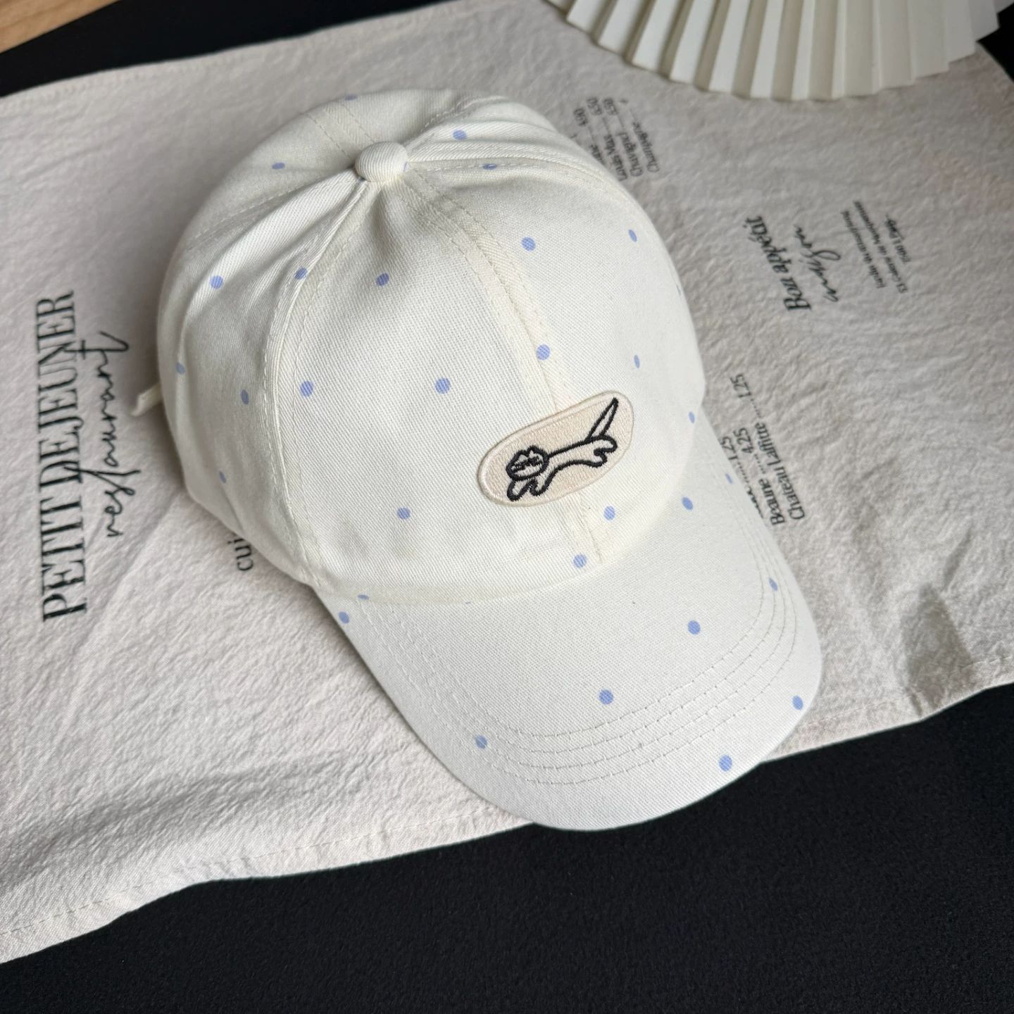 2026 neue koreanische Polka-Dot Katzen Baseballkappe unisex niedlich Allrounder kleine Stickerei Enten schnabel Mütze Trend Modell