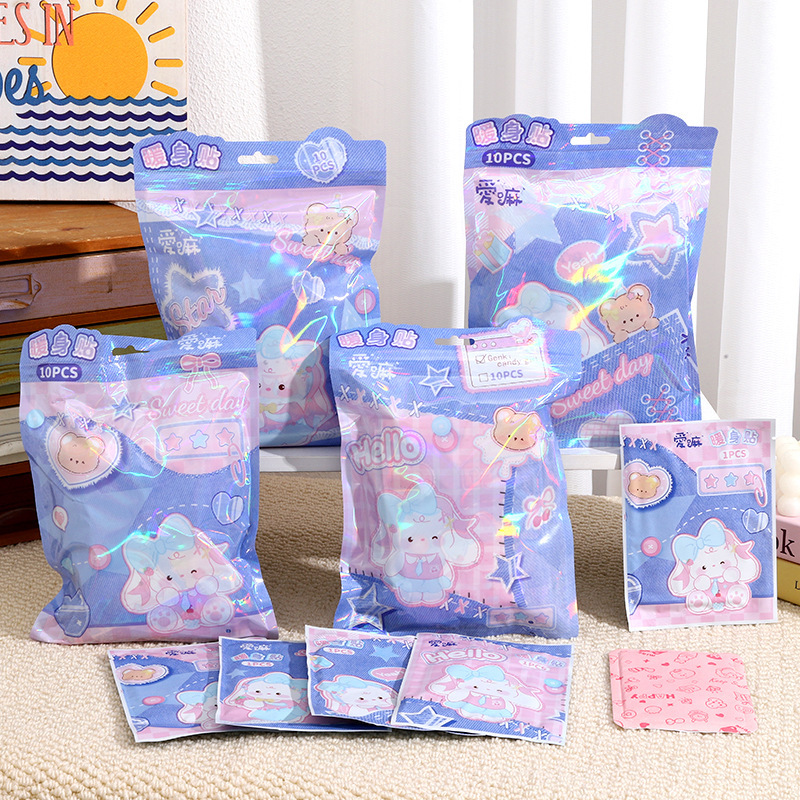 カラフルな漫画の暖かい貼り付けの10枚は袋の中に入っています。|undefined