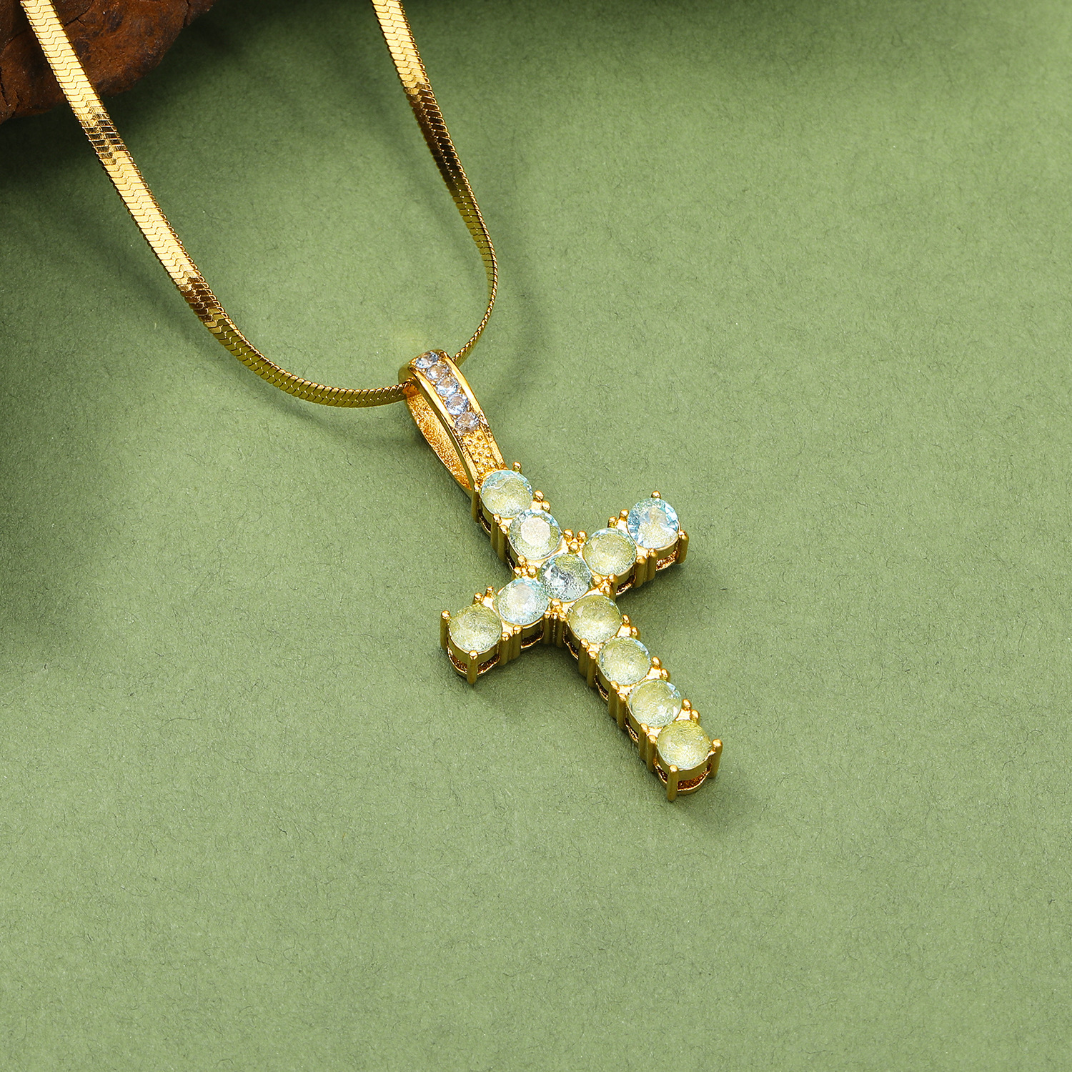 14g Weight Real Gold Plated Plating Material Rhinestones Inlay Material Pendant Necklace Classification 1 Piece Quantity Casual, Daily Occasion 304 Stainless Steel Material Cross Pattern Women's Gender Vintage Style Style Waterproof Non Tarnish, Plating, Inlay Craft Real Gold Plated Cross 304 Stainless Steel Vintage Style Waterproof Non Tarnish Pendant Necklace 15