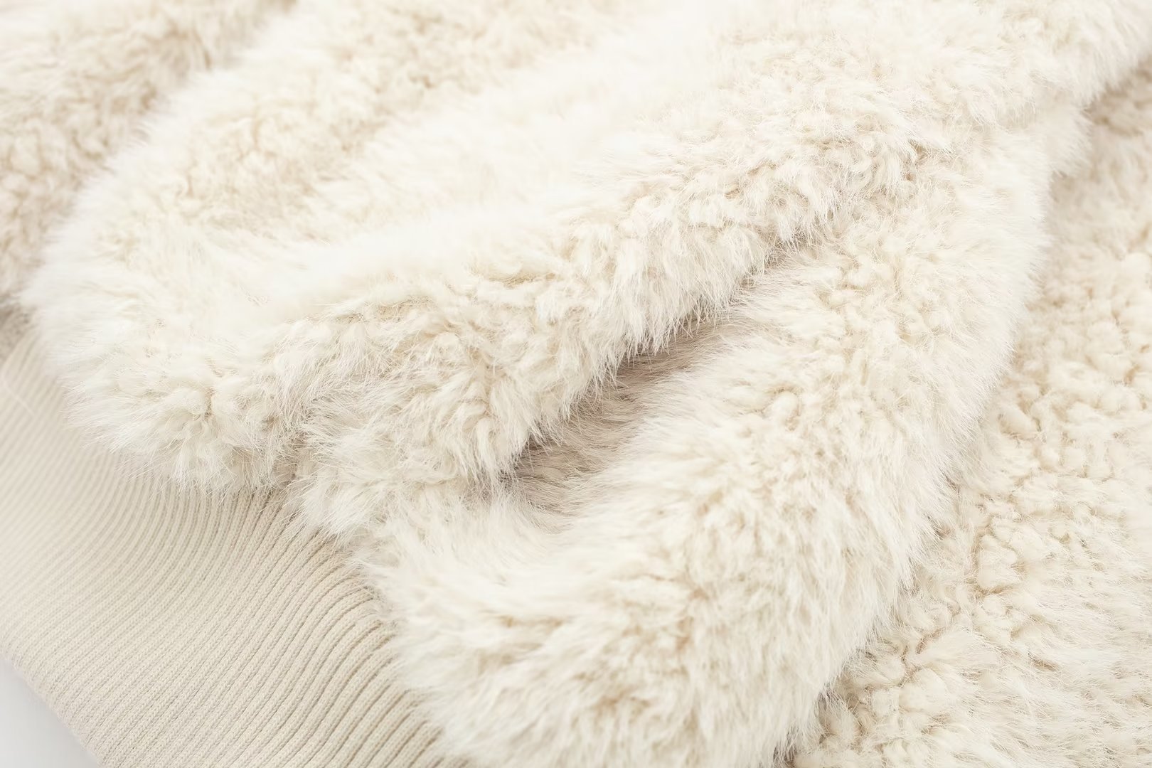 Women's clothing 2023 autumn new artificial fur effect short jacket_voghion.com