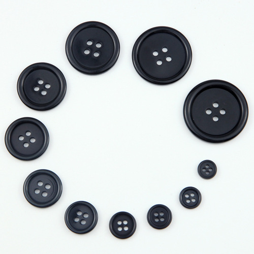 Resin button two holes bread tie black transparent button four holes fine edge wide edge white coat accessories