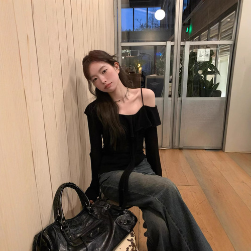MR【Original Design】Black One-Shoulder Long-Sleeve T-Shirt Women's Fashion Off-the-Shoulder Top