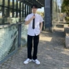 [Male short+black trousers+black tie]
