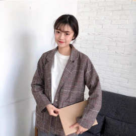 春秋2025新款Chic宽松复古格纹时尚翻领口袋长袖小西服外套女学生