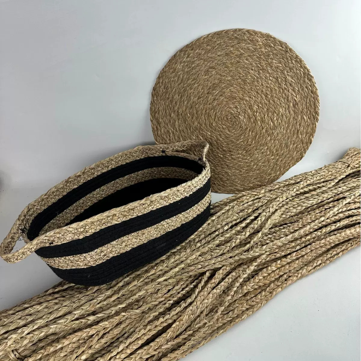 海草三股辫子手工编织植物工艺品原材料鞋材箱包装饰材料批发