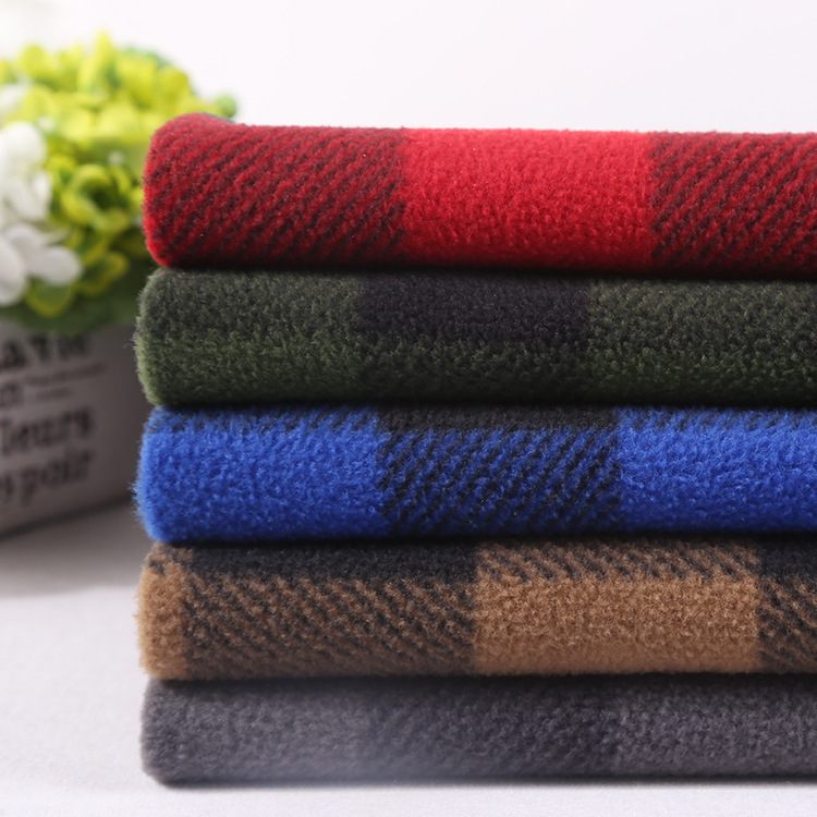 直销半光印花摇粒绒布面料经典针织格子印花针织面料秋冬服装绒布