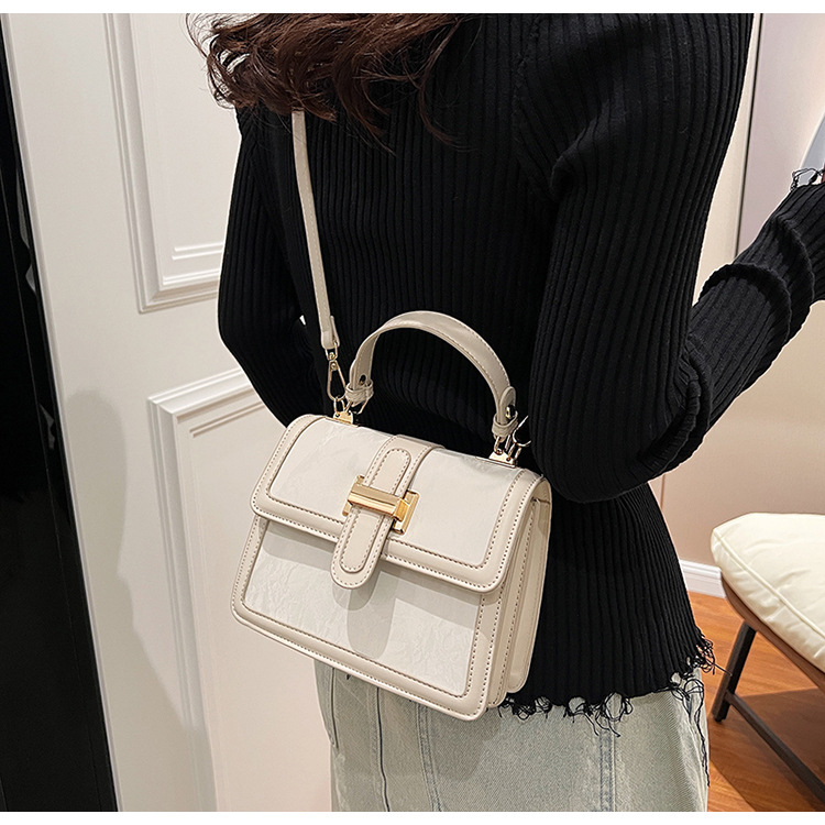 Tämän vuoden suositut laukut naisille 2024 uusi muoti huippuluokan kannettava olkalaukku suuri kapasiteetti crossbody pieni neliö laukku_voghion.com