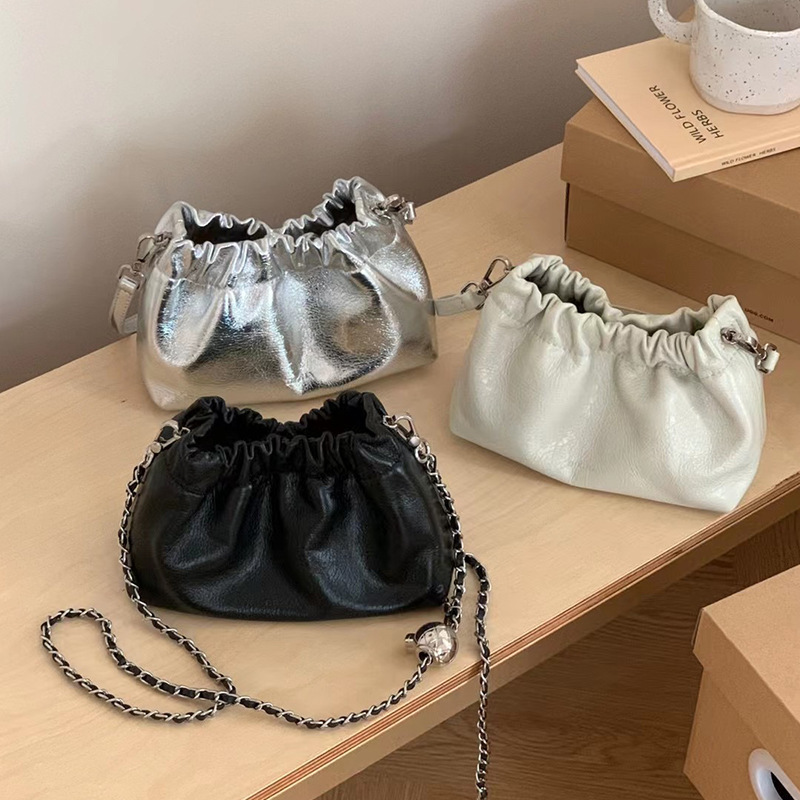 Bag Women's New Leather Pleated Cloud Bag Chanel Style Chain Bag Simple Fashionable Small Golden Ball Shoulder Crossbody Bag