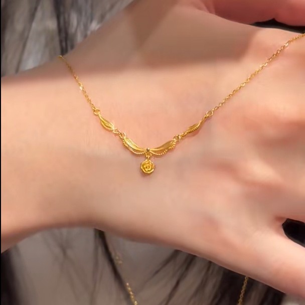 Little Red Book Explosion French Eternal Rose Necklace Women's Ancient Lace Golden Flower Collarbone Chain New Jewelry