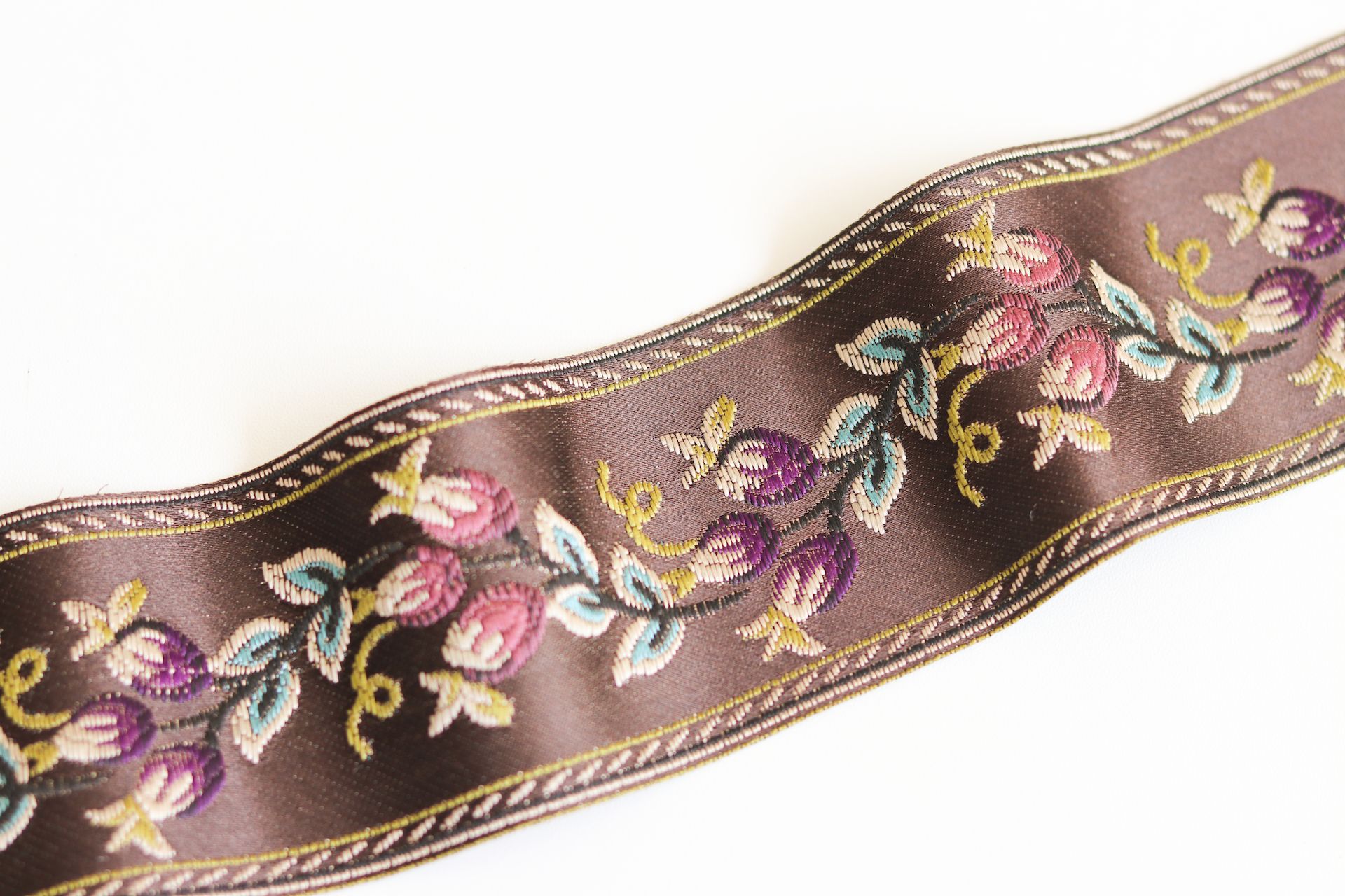 5.6cm de ancho tejido de alta precisión tela jacquard cortina ropa nacional sofá almohada cinta de decoración