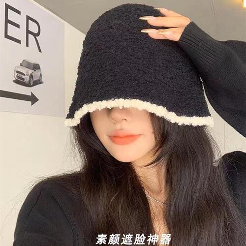 Autumn and winter hat women's black ins contrasting color fisherman hat warm ear protection hat winter thickened knitted hat wholesale
