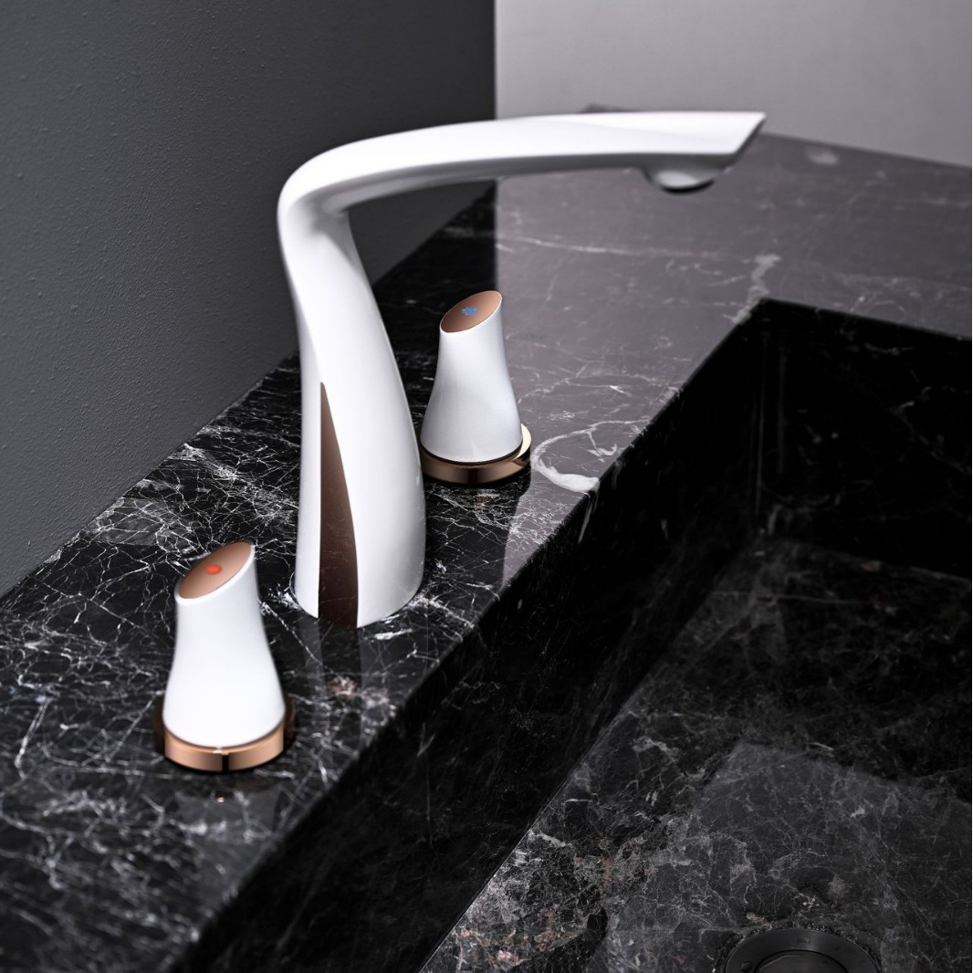 Guangdong cross-border special for all-copper split face and hand washing guards between basin faucet imitation splash head manufacturers