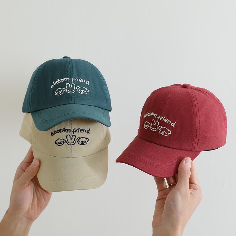 2-5 Sombreros de primavera y otoño delgados gorras de lengua de pato para niños y niñas sombreros de protección solar sombreros de béisbol de moda coreana