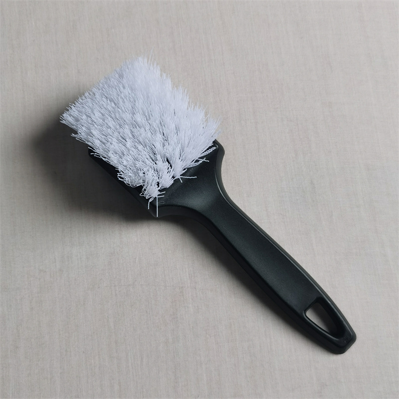 검은 손잡이 흰 머리