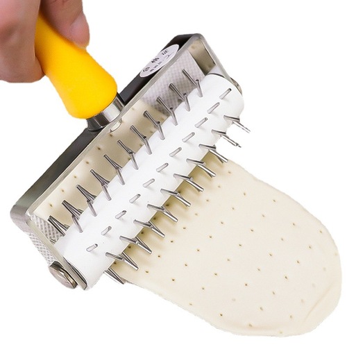 BEST Stainless Steel 304 Wooden Handle Mesh Knife Household Pizza Korean Rotating Plastic Handle Pinwheel Knife Factory Direct Sales