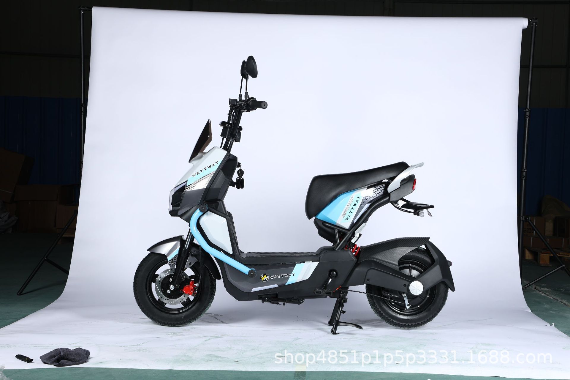 New Foreign Trade Model: Wolf Warrior Electric Motorcycle, Adult Two-Seater Electric Scooter, Exclusively for Export, Factory Wholesale