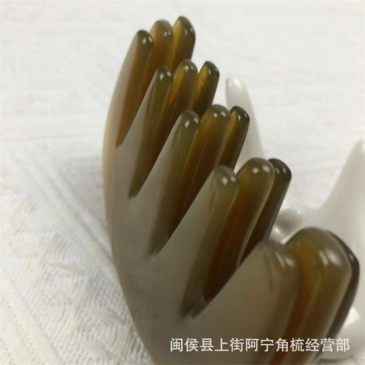 Natural Horn Five-Tooth Comb Head Massage Comb Gua Sha Scraping Board Meridian Gua Sha Tool specifications