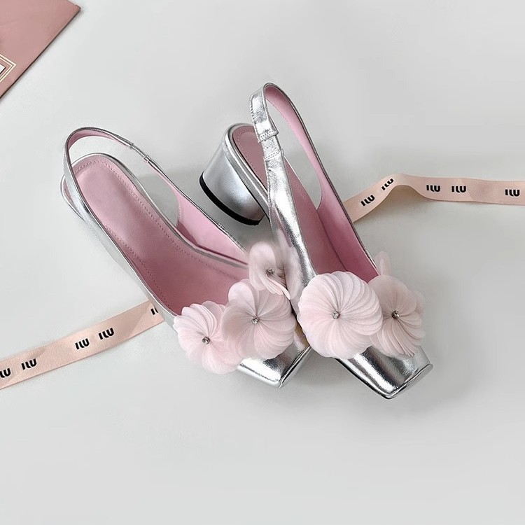 La marea no es sur ~ Zapatos con cabeza de bolso de flores para mujer, sandalias de punta cuadrada de verano, zapatos planos con cinturón de viento de hadas